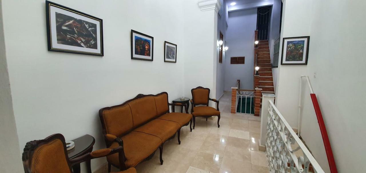 Hostal Bredent Havana Buitenkant foto